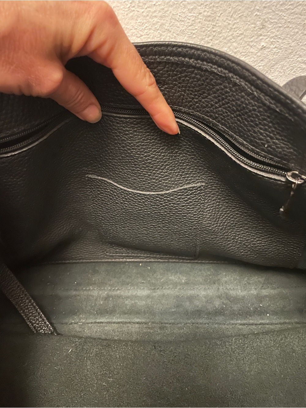 Longchamp Roseau Large Leather Tote black Pebbled leather toggle closure - Picture 14 of 15
